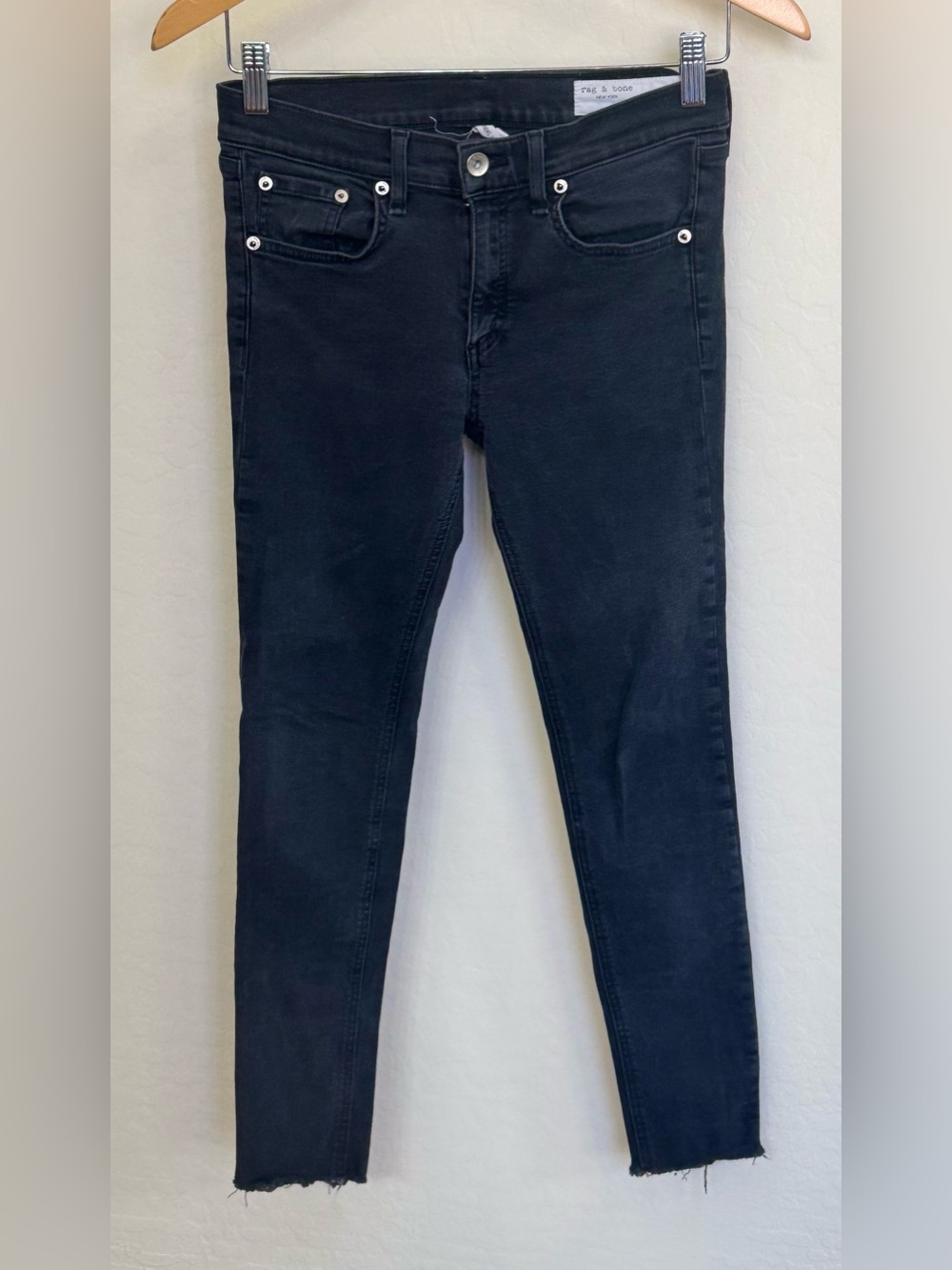 rag & bone Ankle Skinny Jeans in Black Raw Hem Size 27 Grunge Minimalist EUC